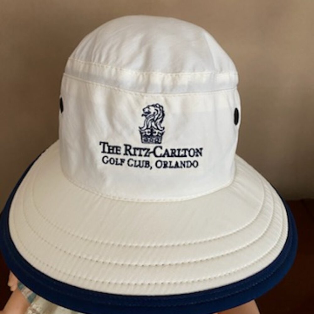 The Ritz-Carlton Orlando Golf Club Performance Sun Hat S/M  and Ritz Carlton Bag